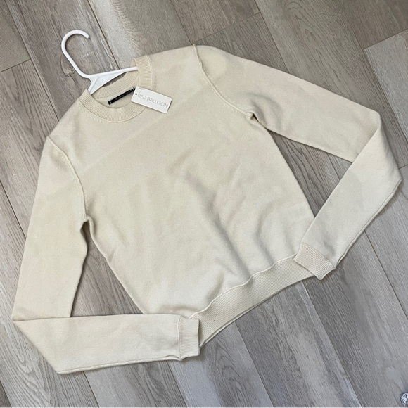 Brazeau Tricot Sweater NWT cashmere crew thumbhole knit womens Cream (small)